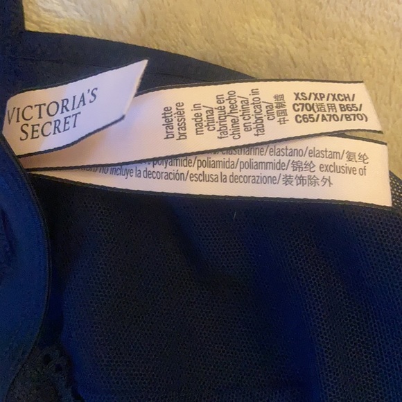 EUC Victoria’s Secret Lace Triangle Bralette - Picture 3 of 3